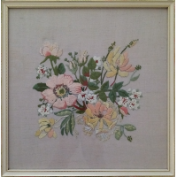 Flowers one 32 x 32 cm